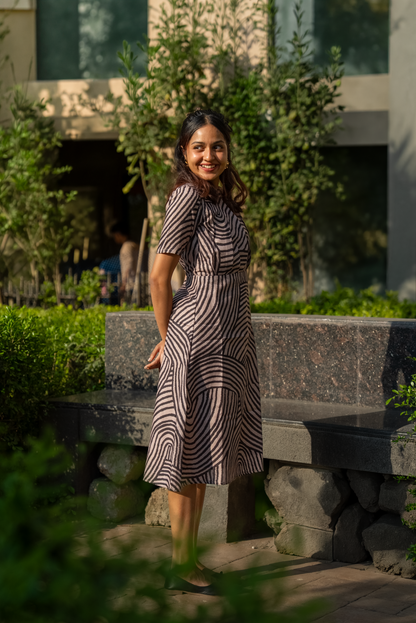 Mocha wave midi dress