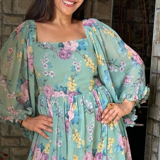 Dreamy Green Botanical