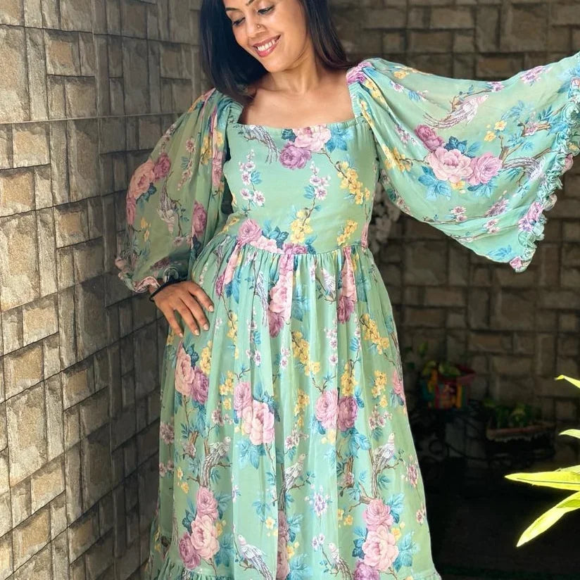 Dreamy Green Botanical