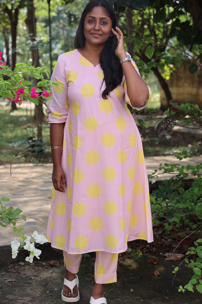 Blush polka